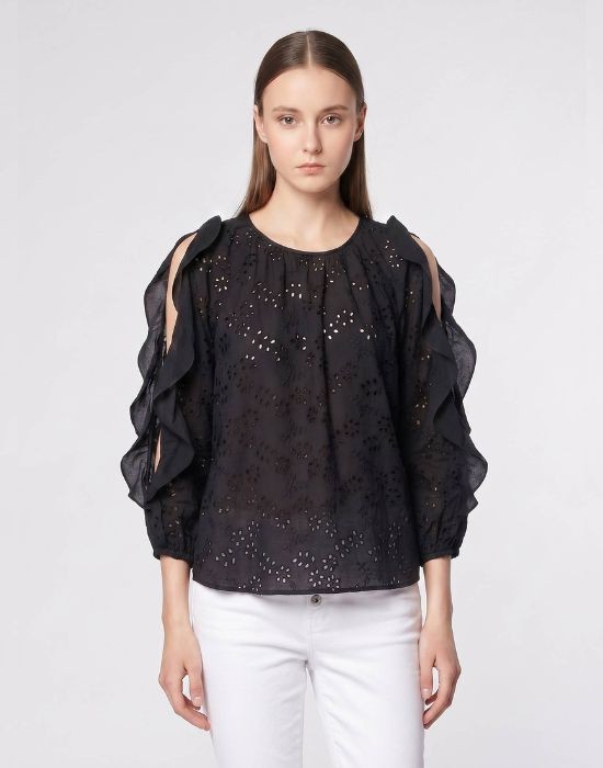 Picture of Broderie Anglaise blouse